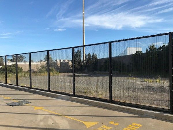 Địa chỉ cung cấp hàng rào lưới